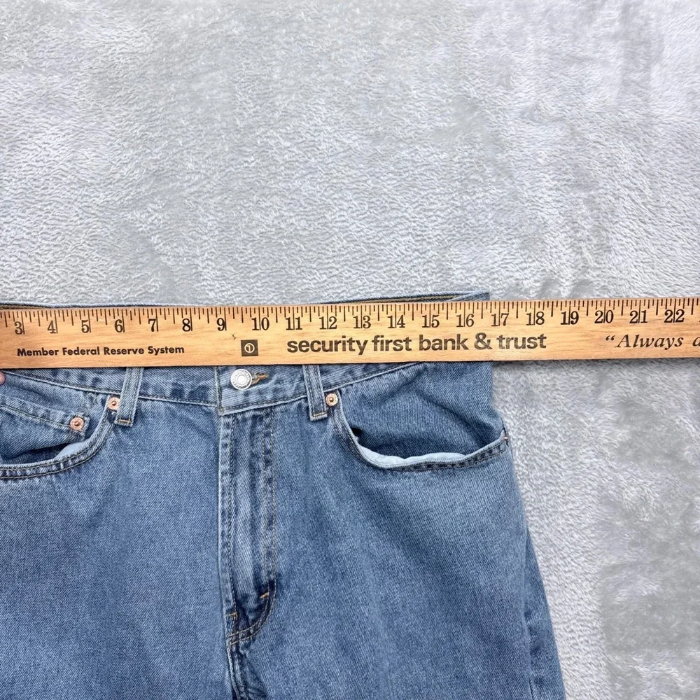 Vintage Y2K Levi's 550 Relaxed Fit Jeans Mens 34x34 Light Wash Blue Tapered Leg